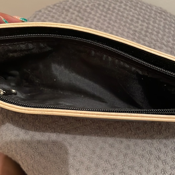 - Kenneth Cole Black - Picture 3 of 4